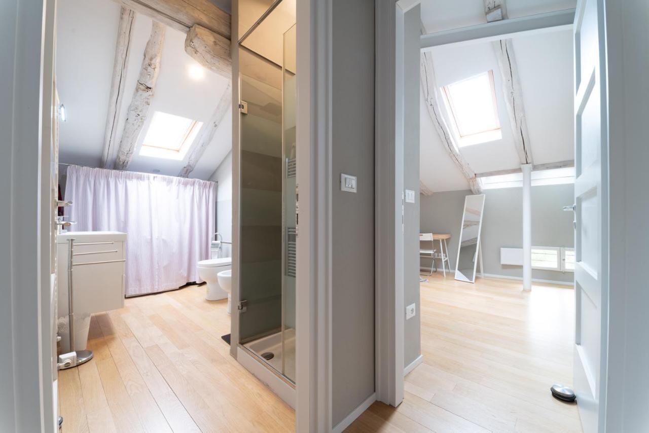 Tribunali Suite De Charme Bologna Bagian luar foto